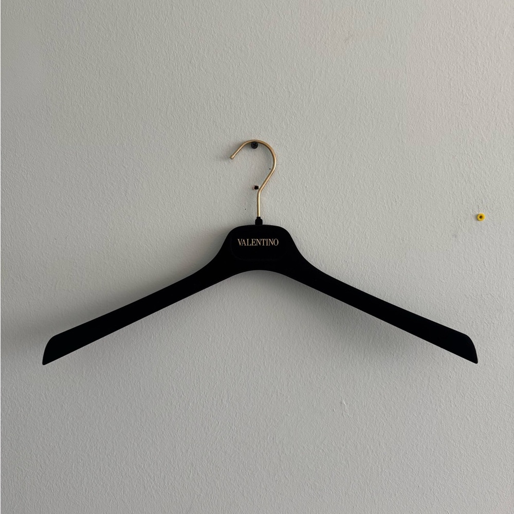 VALENTINO VELVET HANGER